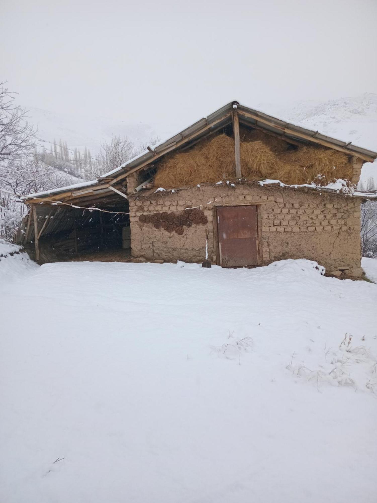 Spring Family Guest House Tersak Kültér fotó